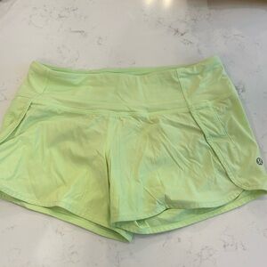 Lululemon Speed Up Mid-Rise Lined Short 4"